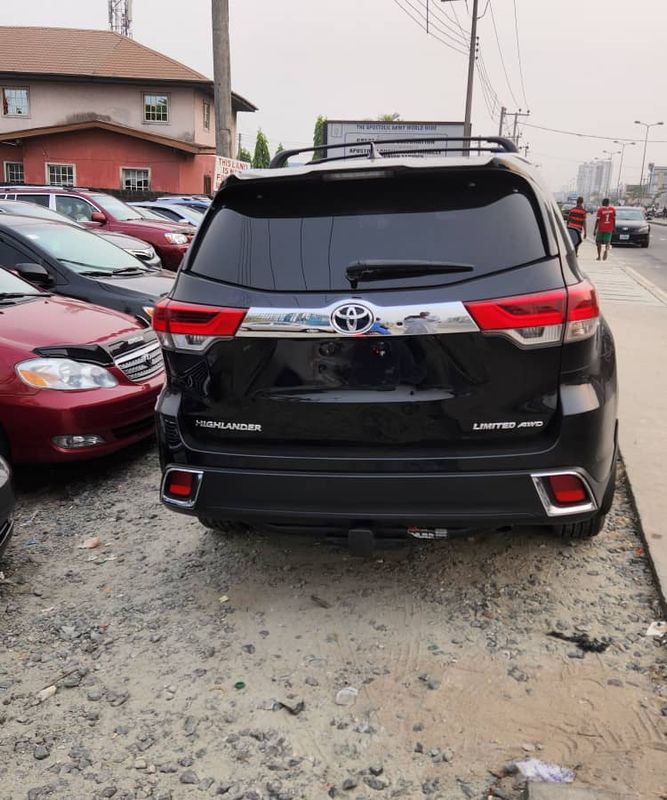 Thumbnail 2 of 2018 Toyota Highlander limited